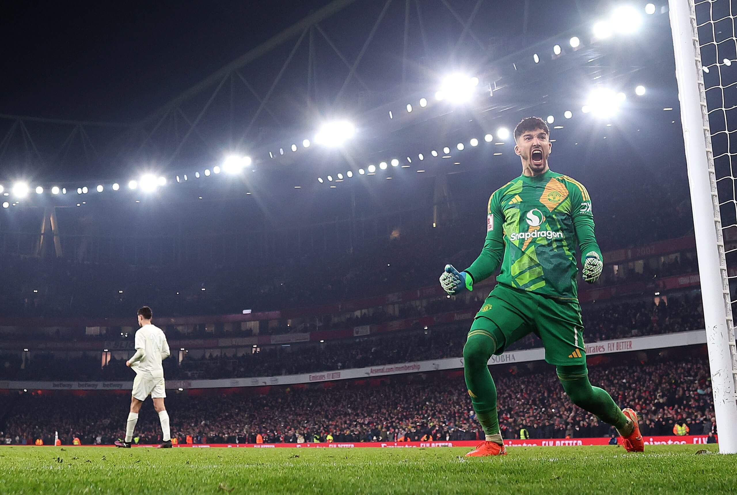 九游网页平台-Ning在阿森纳比赛中爆冷，反败为胜引发热议！(阿森纳比赛视频)