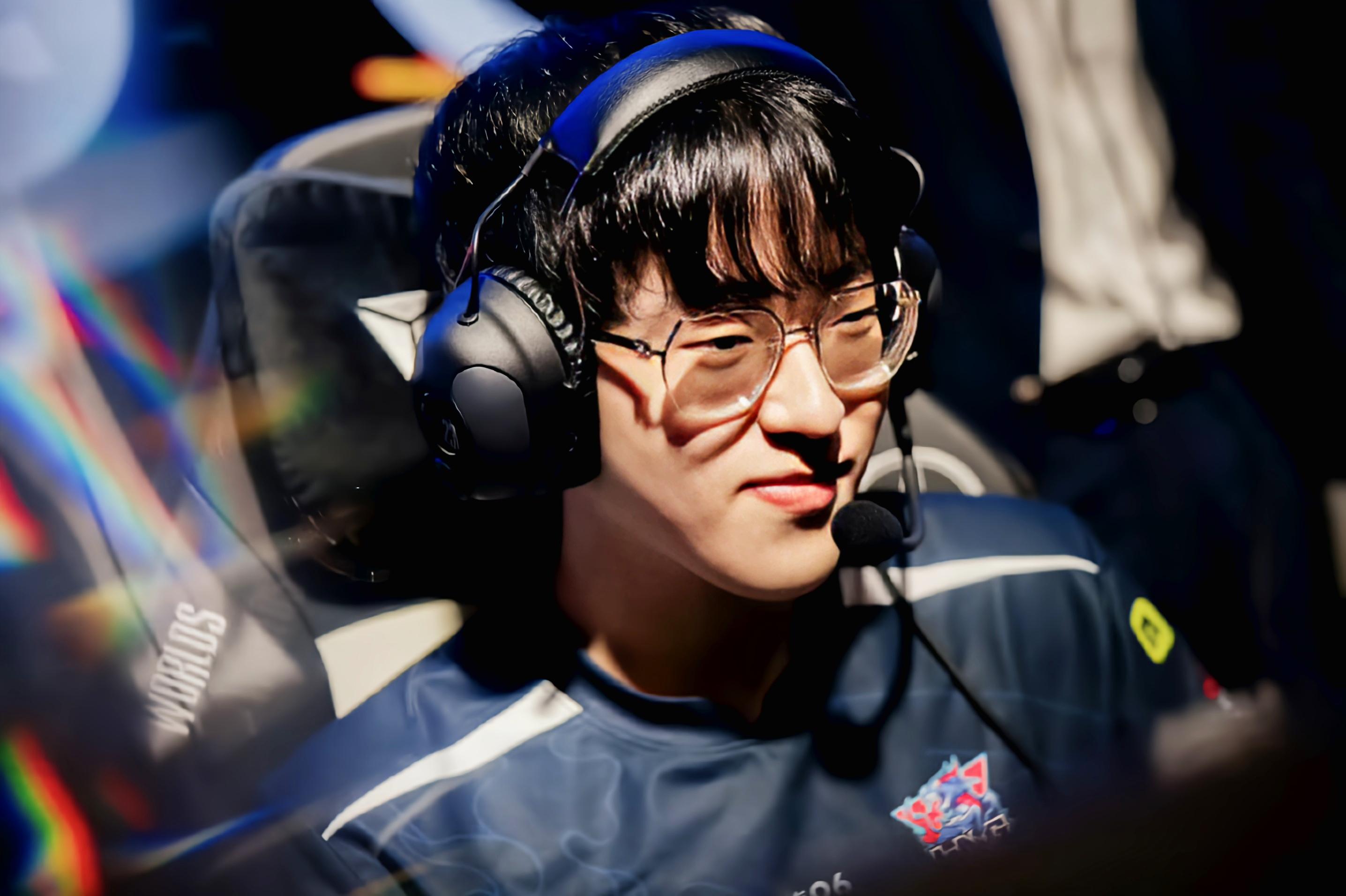 九游网页平台-赛博羁绊追踪者8个怎么凑