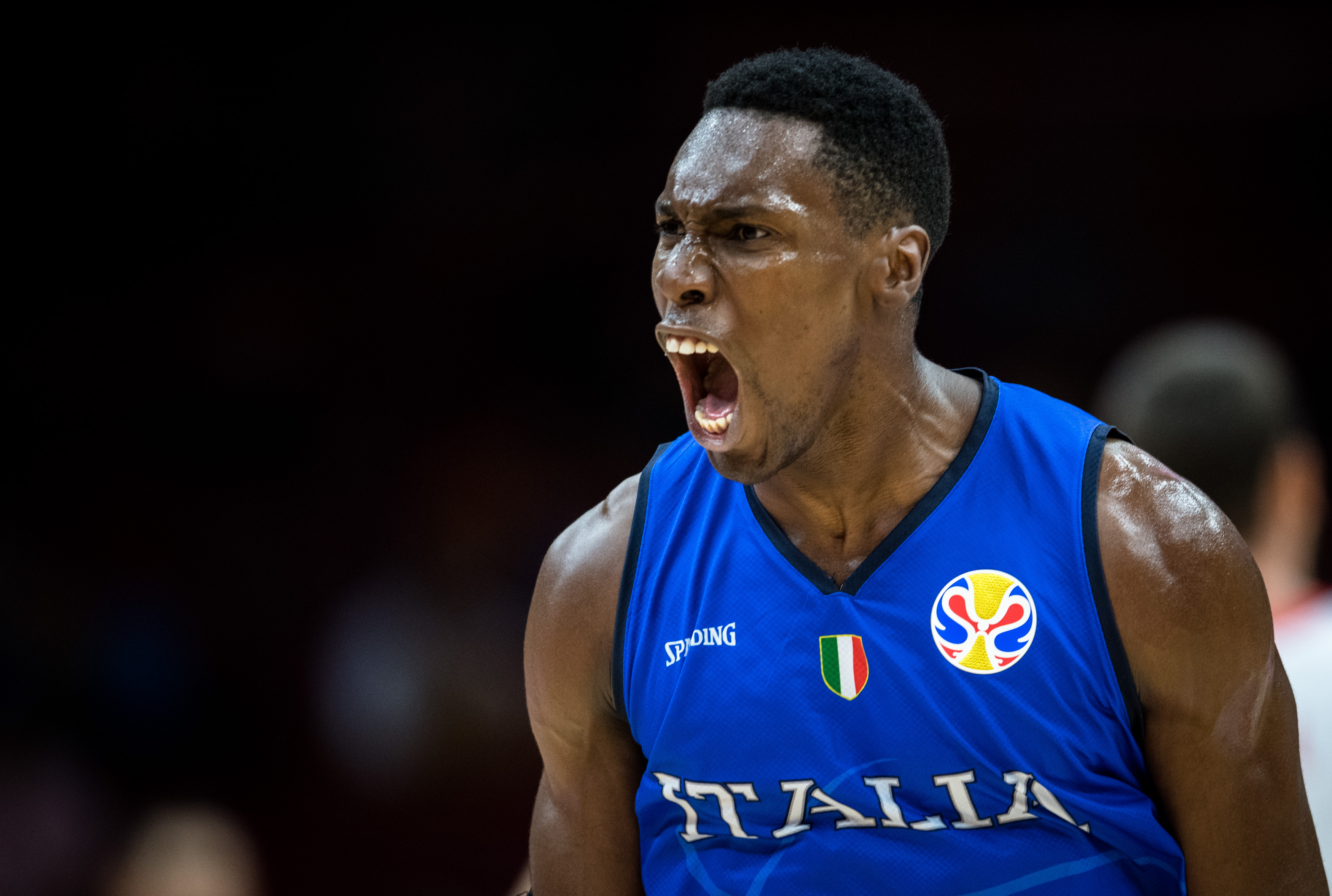 九游网页平台-西班牙队带队取胜！，Ming重要时刻晋级下一阶段引发球迷热议(西班牙队阵容分析)