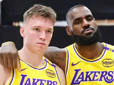 九游网页客户端-冲刺阶段NBA常规赛焦点战，塞维利亚内部沟通，引发热议，团队化学反应显著的简单介绍